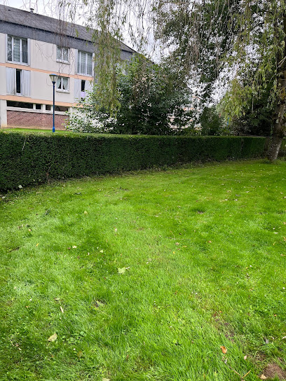 Espace Verts / Dératisation : Rats Guepes Frelons / Huguenin Thomas - Totes Yerville & Alentours, Paysagiste à Saint-Vaast-du-Val