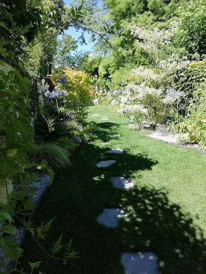 LEYRE DES JARDINS, Paysagiste à Lugos