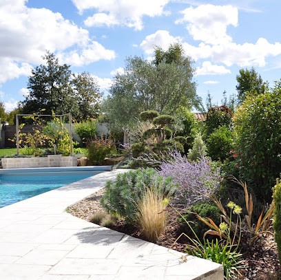 Larnaud Paysage, Paysagiste à Surgères