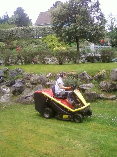 Entretien Jardins Espaces Verts Agréé CESU. Services à La Personne, Paysagiste à Hesdin-l'Abbé
