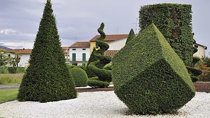 Les Jardins de la Tour- Élagueur, Paysagiste Drome Ardèche, Paysagiste à Chabrillan