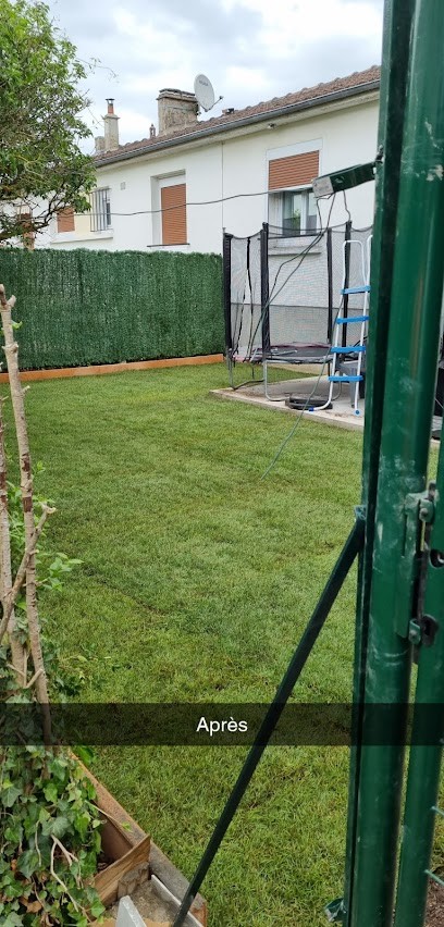 Paysagiste David Elagueur Jardinier Création De Jardins Spécialisé Dans La Pose De Pelouse En Rouleaux, Paysagiste à Drancy